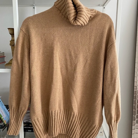 A new day classic camel lightweight turtleneck sweater, XS - Picture 4 of 4